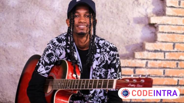 Beginner Guitar Lessons Made Simple: Play Your First Songs